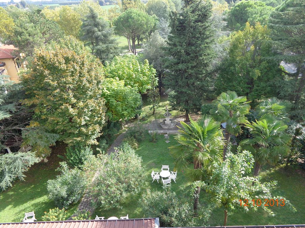 קסטל סן פייטרו טרמה Park Hotel מראה חיצוני תמונה