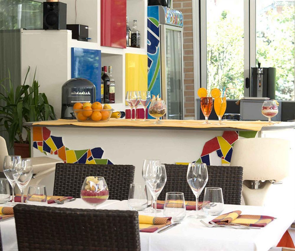 קסטל סן פייטרו טרמה Park Hotel מראה חיצוני תמונה