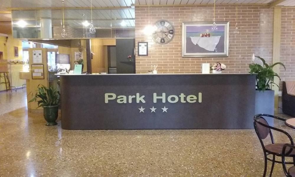 קסטל סן פייטרו טרמה Park Hotel מראה חיצוני תמונה